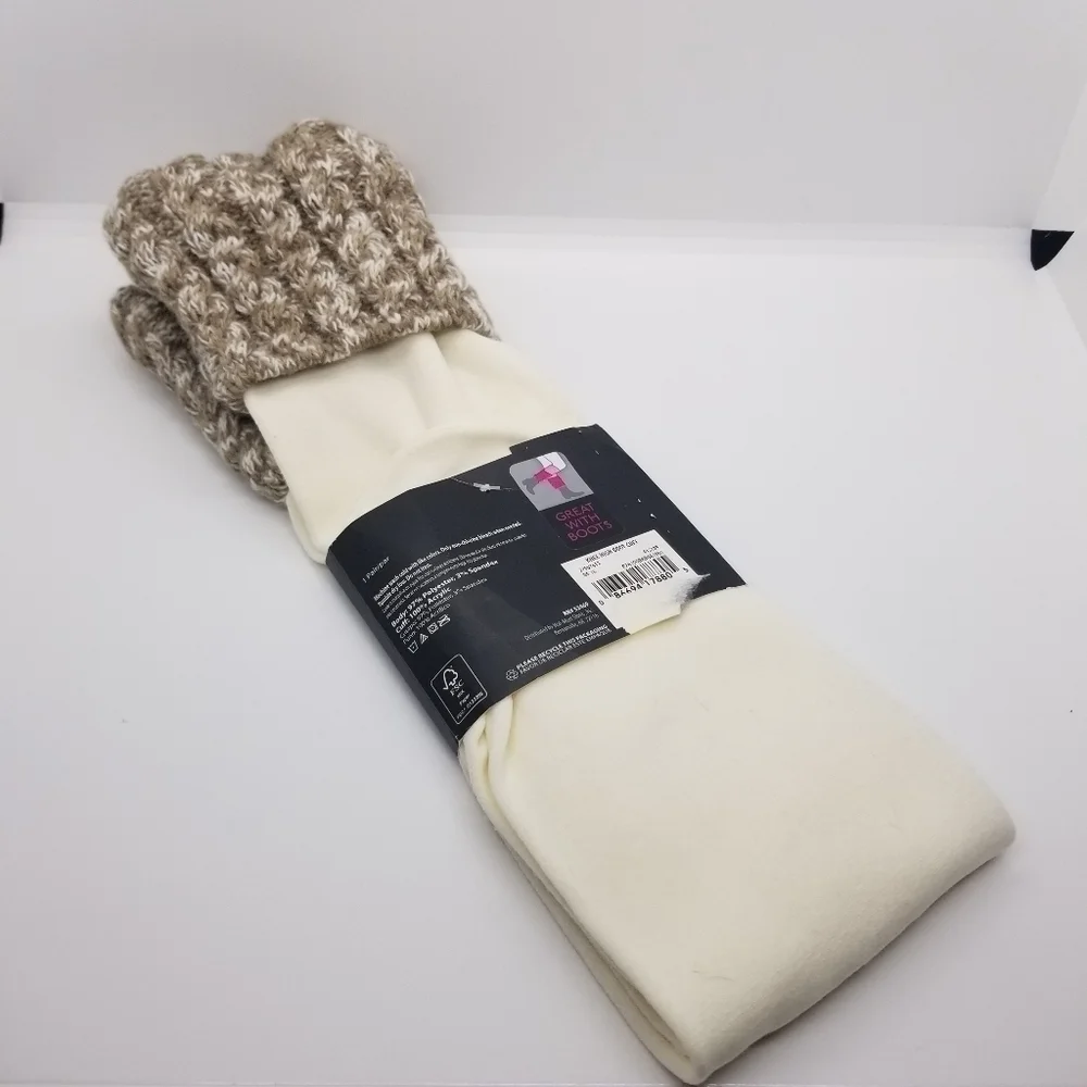No Boundaries white knee